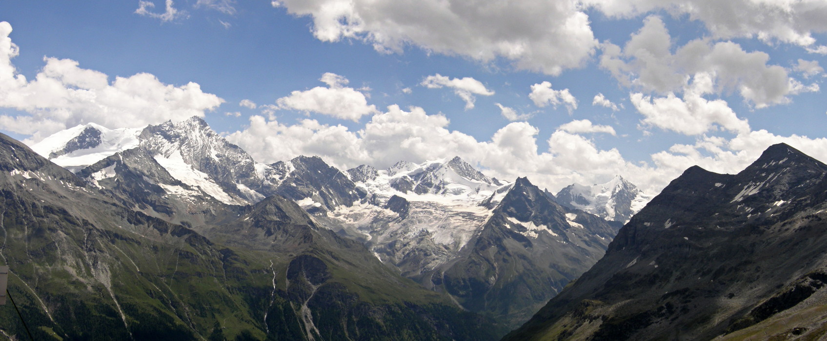 Panorama vers le val de Zinal : Weisshorn, Diablons, rochers de Nava, Zinalrothorn, Besso, Obergabelhorn
