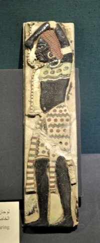 (Plaque de céramique représentant un Nubien)<br /><i><p>Musée de Nubie - Assouan</p></i>