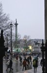 Trafalgar Square, vu depuis l’entrée de la National Portrait Gallery